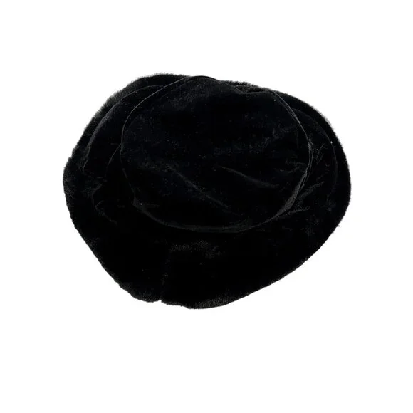 I.AM.GIA | Accessories | Nwot Iamgia Jadis Faux Fur Hat In  display picture 1